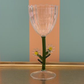 Vinglas, Daisy