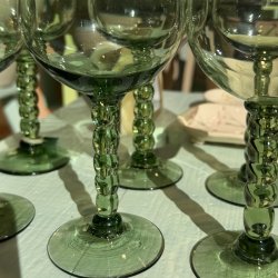 6 vinglas, gr�nne