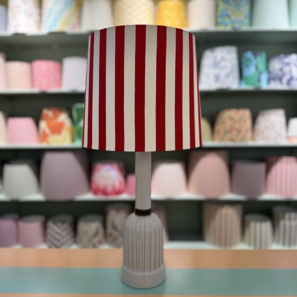 Nr 567 - More stripes red