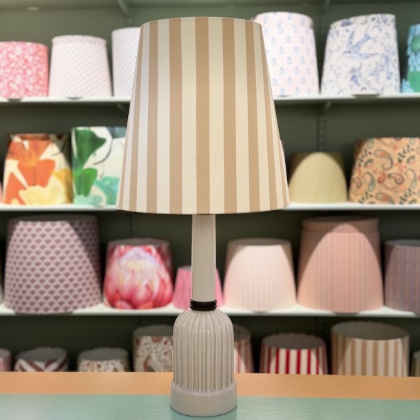 Nr 568 - More stripes beige