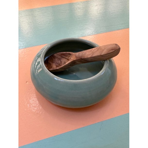 Saltkar med ske, flere varianter