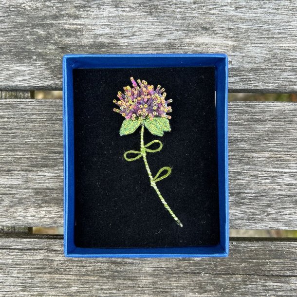 Globe Amaranth broche