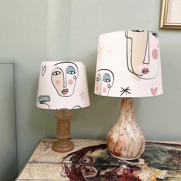 Nr 444 - Faces